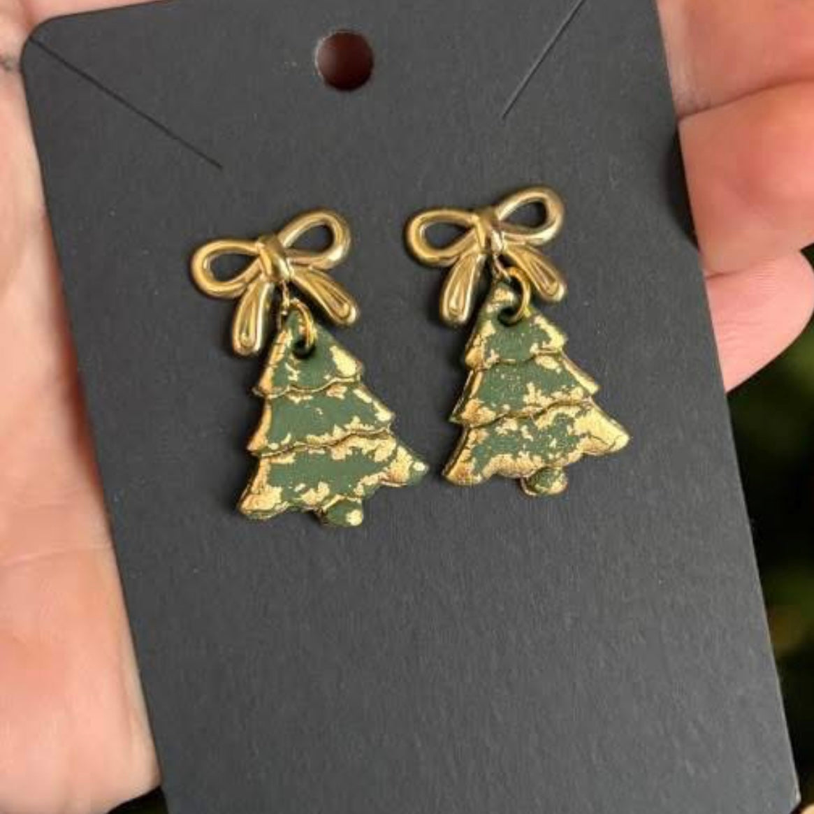 Kerstboom strikjes oorbellen - Handgemaakt - Klei
