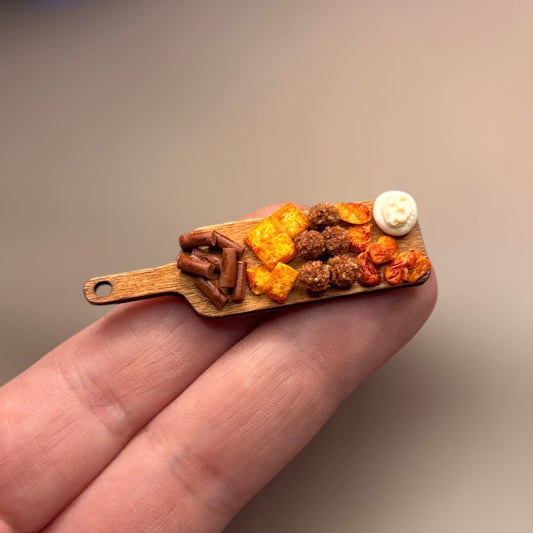 1:12 Plank met bittergarnituur - Handgemaakt - Poppenhuis