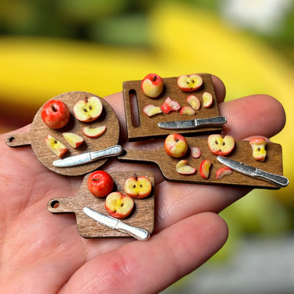 1:12 Plankje met appels schillen